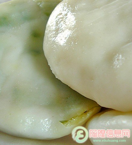 蒸好的菜粄,嫩滑有口感。